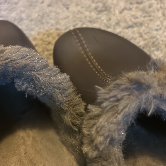 Crocs clogs! - Picture 5 of 6